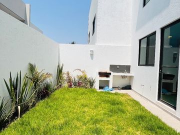 ELEGANTE CASA EN VENTA CON ACABADOS DE LUJO PARQUE NAYARIT
