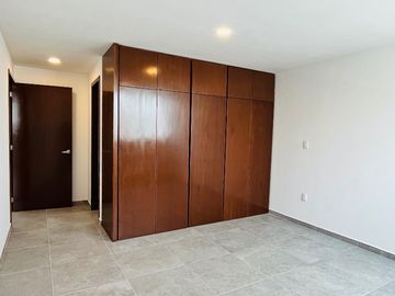 ELEGANTE CASA EN VENTA CON ACABADOS DE LUJO PARQUE NAYARIT