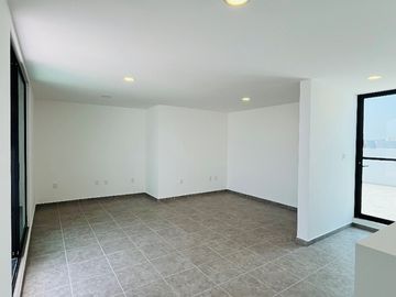 ELEGANTE CASA EN VENTA CON ACABADOS DE LUJO PARQUE NAYARIT