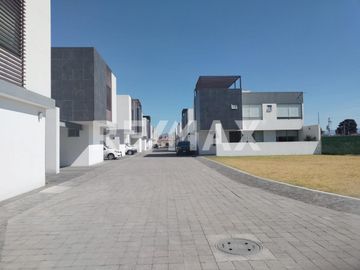 VENTA DE CASAS EN METEPEC, RESIDENCIAL - (3)