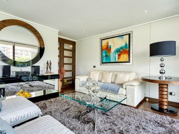 Excelente departamento, sector Villa María y Verbo Divino