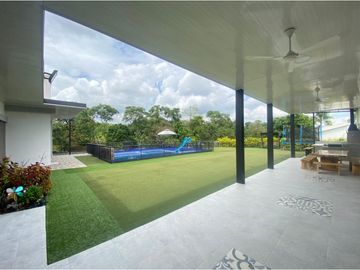 VENTA EXCELENTE CASA DE CAMPO ARMENIA