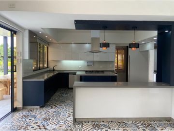 VENTA EXCELENTE CASA DE CAMPO ARMENIA