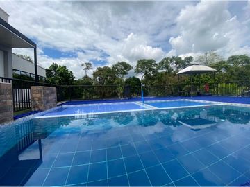 VENTA EXCELENTE CASA DE CAMPO ARMENIA