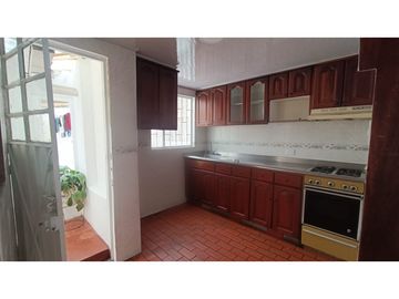 GANGA DE CASA EN VENTA, BARRIO DELICIAS, PRECIO NEGOCIABLE