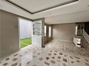 EXCELENTE CASA EN VENTA EN VILLA SANTOS