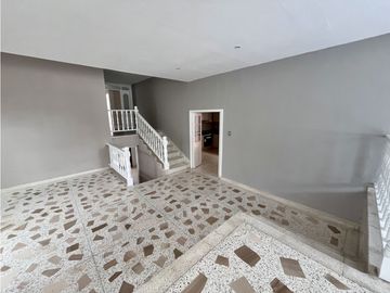 EXCELENTE CASA EN VENTA EN VILLA SANTOS