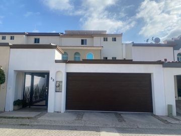 Venta de Casa en Colinas de Chapultepec