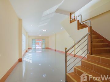 2 Bedroom Townhouse for sale in Nai Wiang, Phrae