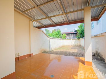 2 Bedroom Townhouse for sale in Nai Wiang, Phrae