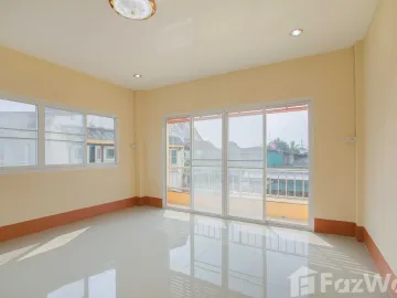 2 Bedroom Townhouse for sale in Nai Wiang, Phrae