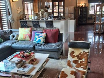 9 Bedroom Villa for sale in Nong Ngu Lueam, Nakhon Pathom