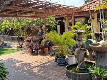 9 Bedroom Villa for sale in Nong Ngu Lueam, Nakhon Pathom