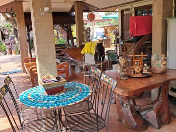 9 Bedroom Villa for sale in Nong Ngu Lueam, Nakhon Pathom