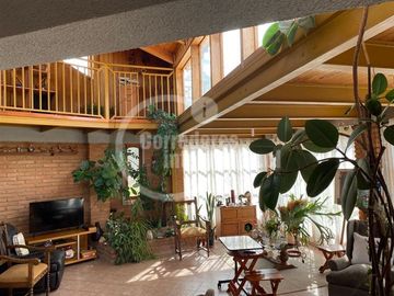 Casa en Venta en Av. Virginia Subercaseaux, Pirque
