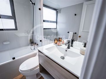Departamento en Venta en Apoquindo, San Pascual
