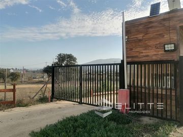 Parcela en Venta en (KRM) PARCELA PLANA EN CONDOMINIO |CON AGUA POTABLE RURAL Y CON LUZ| A SÓLO 7 MINUTOS DEL CENTRO| 35 MINUTOS DE VIÑA Y 50 MINUTOS 