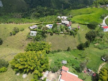 VENTA de CASA CAMPESTRE en PEREIRA