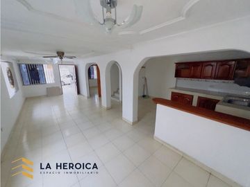 VENDEMOS CASA EN BARRIO SAN FERNANDO - CARTAGENA
