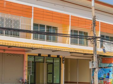 2 Bedroom Townhouse for sale in Mae Chua, Phrae