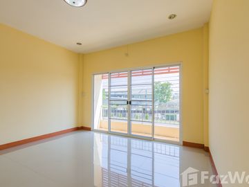 2 Bedroom Townhouse for sale in Mae Chua, Phrae