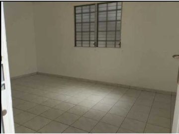 VENDO CASA EN LA CHORRERA VALLE DORADO 2R