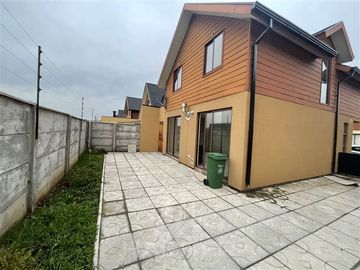 Casa en Venta en Condominio Neyen, Valles del country, Talca