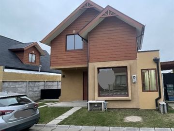 Casa en Venta en Condominio Neyen, Valles del country, Talca