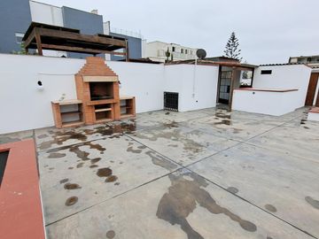 VENTA DE HERMOSO DUPLEX CON 2 COCHERAS EN URB. TAMBO DE MONTERRICO
