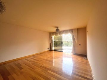 VENTA DE HERMOSO DUPLEX CON 2 COCHERAS EN URB. TAMBO DE MONTERRICO