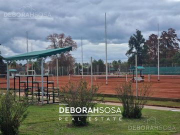 Casa en venta 6 ambientes en el Barrio El Nautico Country Club Escobar apto credito