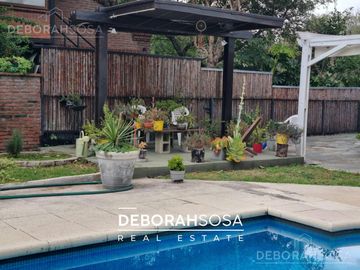 Casa en venta 6 ambientes en el Barrio El Nautico Country Club Escobar apto credito