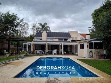 Casa en venta 6 ambientes en el Barrio El Nautico Country Club Escobar apto credito