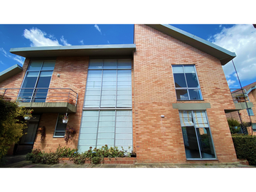 Excelente casa campestre en venta  Chía