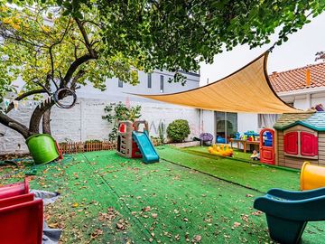 Casa en Venta en Las Tranqueras / Vitacura - Excelente Propiedad Para Remodelar