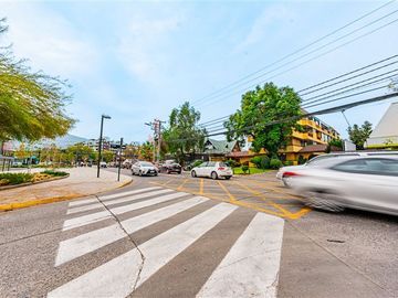 Casa en Venta en Las Tranqueras / Vitacura - Excelente Propiedad Para Remodelar