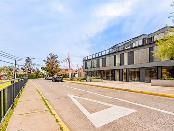 Casa en Venta en Las Tranqueras / Vitacura - Excelente Propiedad Para Remodelar