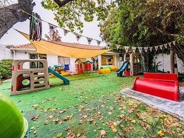 Casa en Venta en Las Tranqueras / Vitacura - Excelente Propiedad Para Remodelar