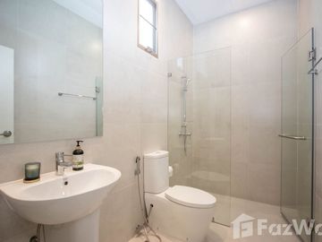 3 BR Pool House At Rochalia Near Lanna International