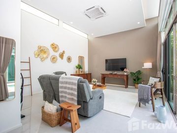 3 BR Pool House At Rochalia Near Lanna International