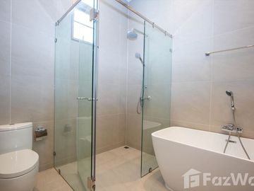 3 BR Pool House At Rochalia Near Lanna International