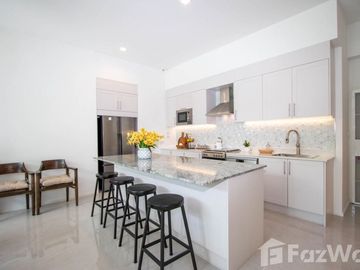 3 BR Pool House At Rochalia Near Lanna International