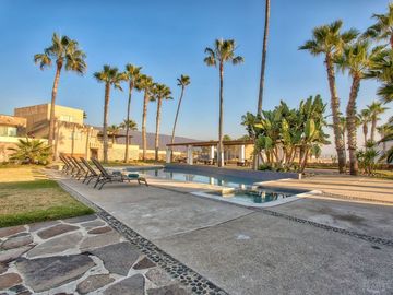 Your Private Oceanfront Family Paradise in Punta Piedra