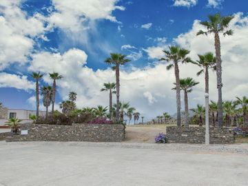 Your Private Oceanfront Family Paradise in Punta Piedra