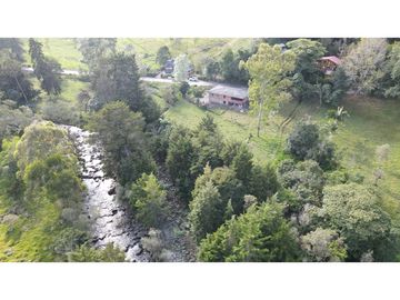 VENTA DE CASA CAMPESTRE EN SALENTO, QUINDIO, COLOMBIA