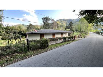 VENTA DE CASA CAMPESTRE EN SALENTO, QUINDIO, COLOMBIA