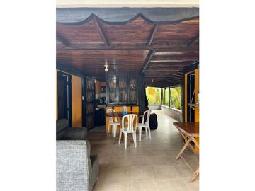 Se Vende Finca abordo de carretera en Ulloa Valle