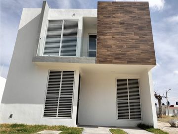 CASA EN PASEOS DEL BOSQUE MOD OLIVO