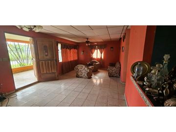 VENDO.CASA.EN ALGARROBO