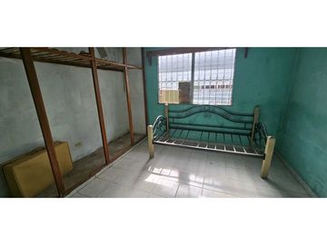 VENDO.CASA.EN ALGARROBO